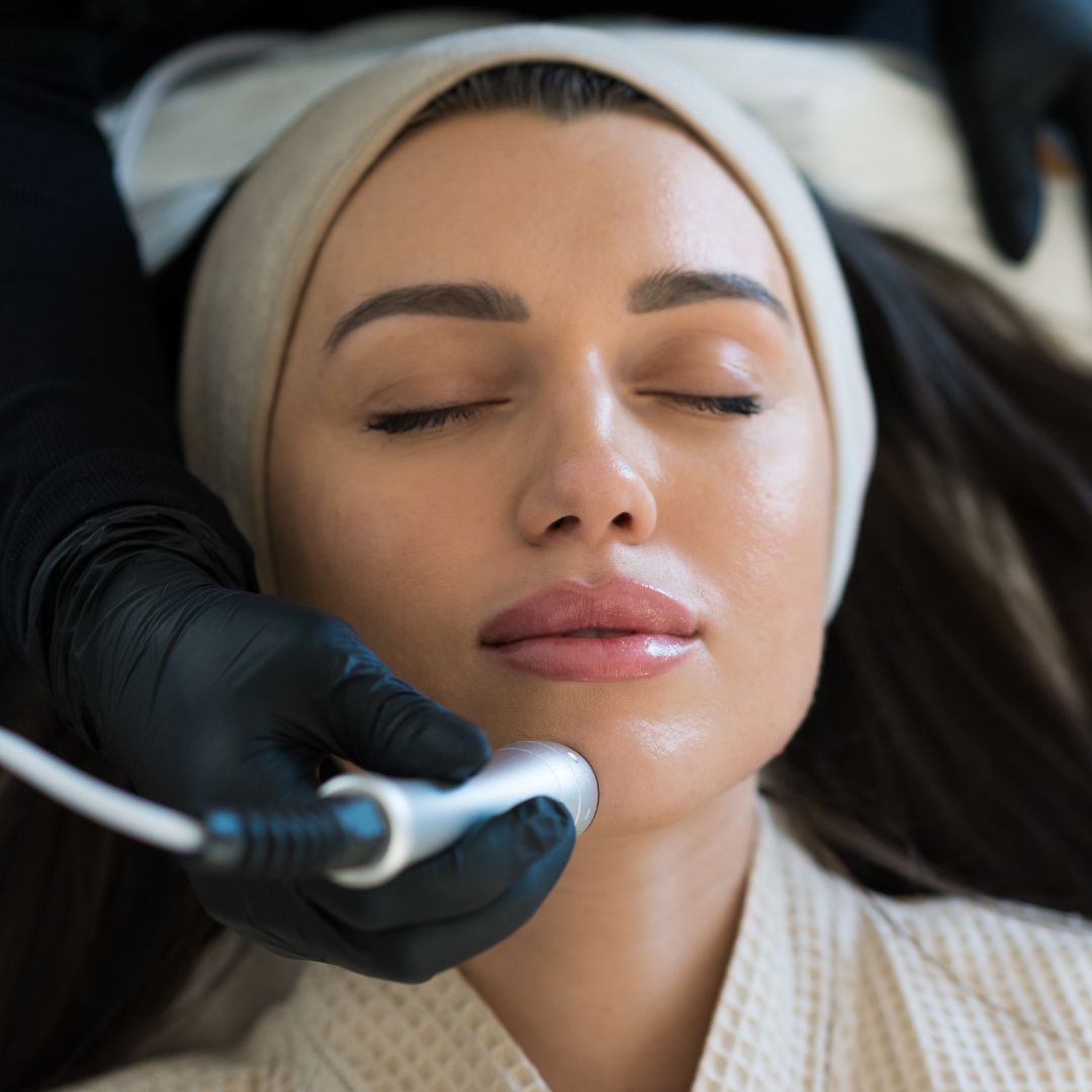 HydraFacial Procedure 1080x1080 1